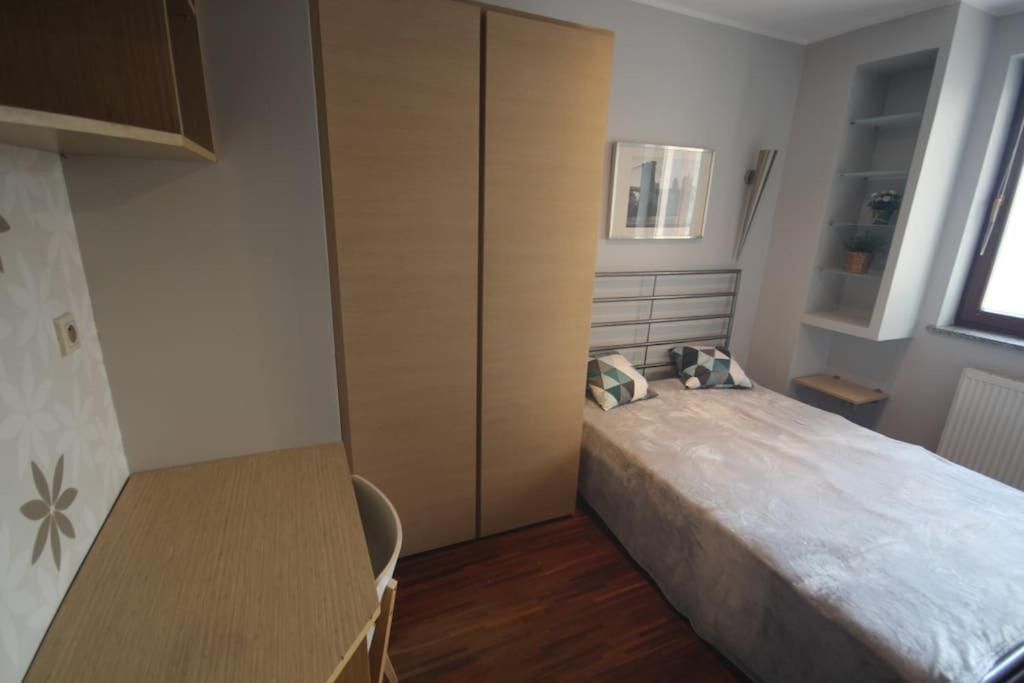 Apartmán Parkowy Apartament Vratislav Exteriér fotografie